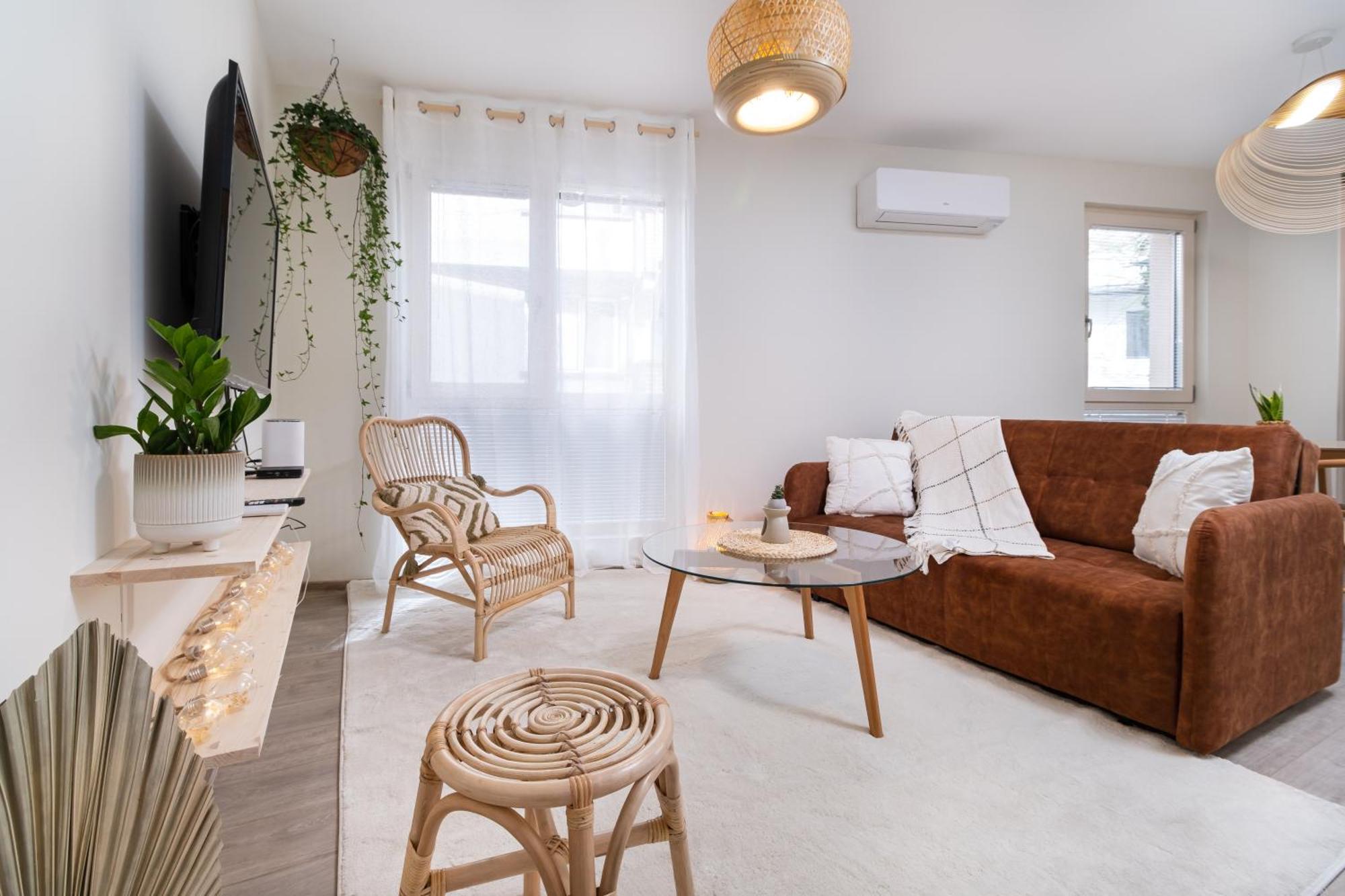 Stylish One-Bedroom Apartment Пловдив Экстерьер фото