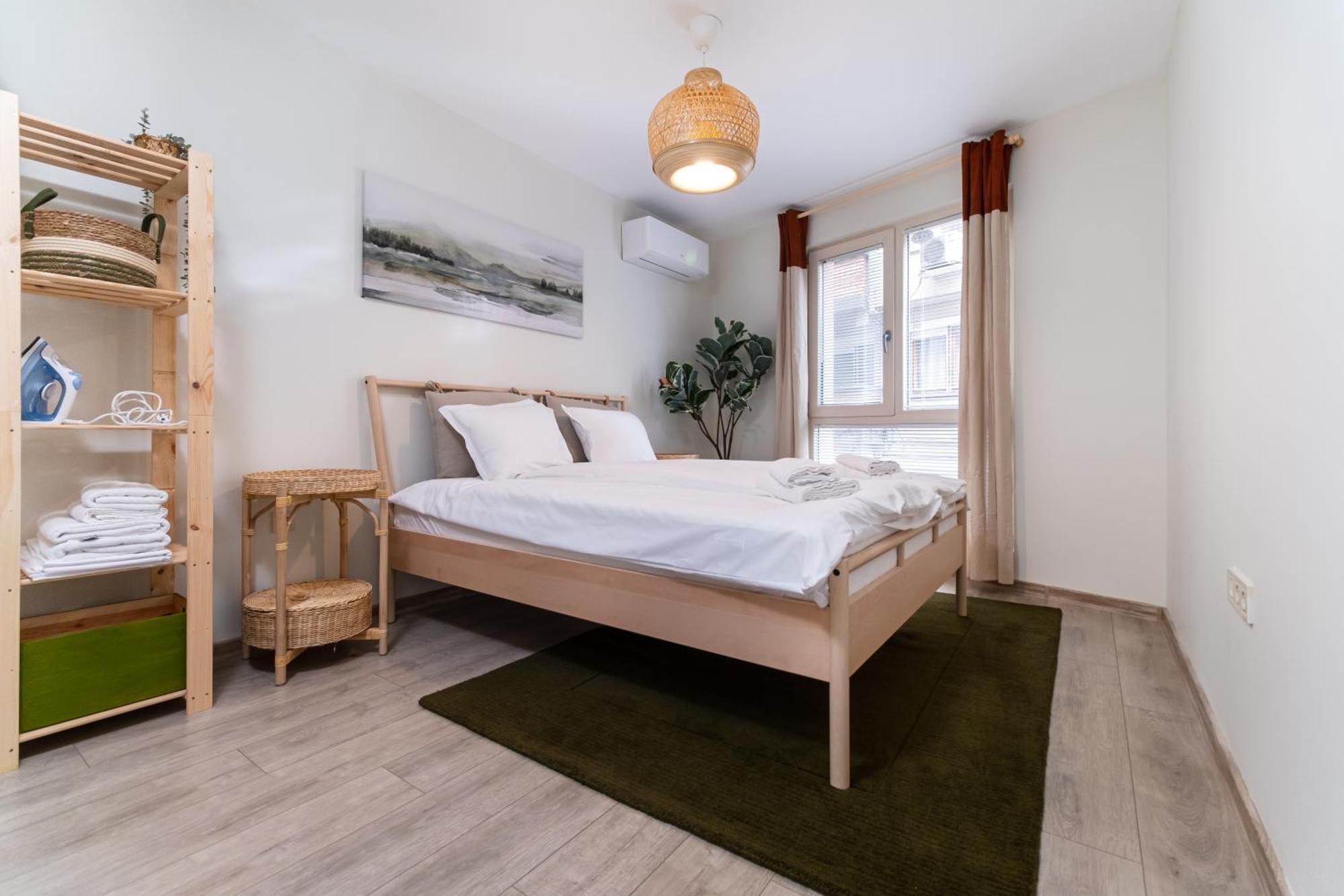 Stylish One-Bedroom Apartment Пловдив Экстерьер фото